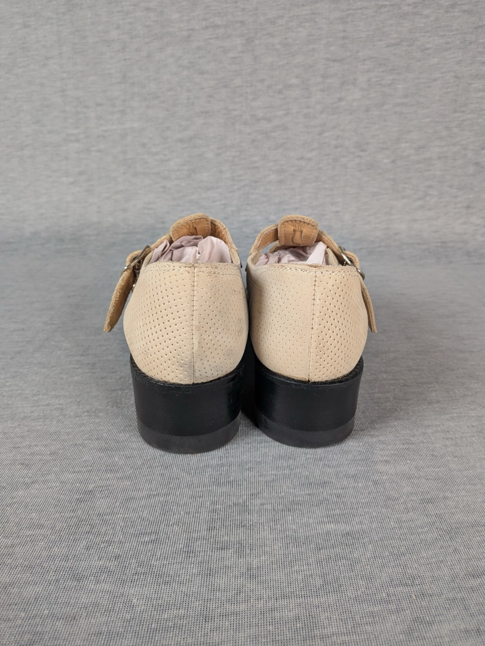 Made in 🇨🇦 Vintage Roots T-Strap Mary Jane Clog - Picture 8 of 16
